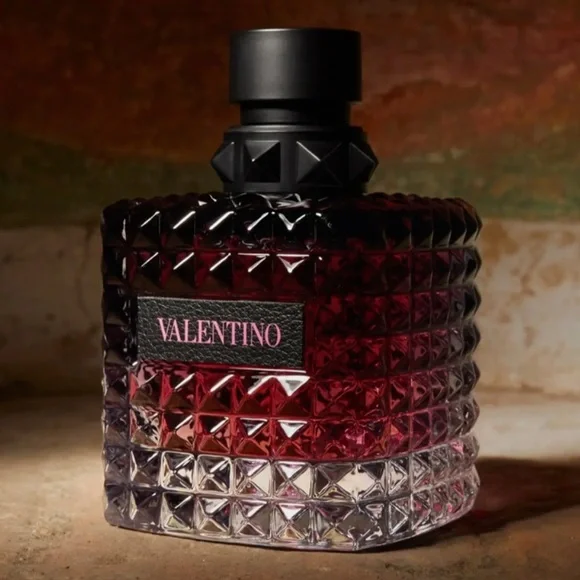 🖤 Valentino Donna Born in Roma Intense Eau de Parfum•VGUC•3.4OZ•$185🖤 - Picture 2 of 7